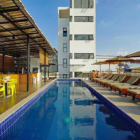One Stop Hostel Phnom Penh Ngoại thất bức ảnh